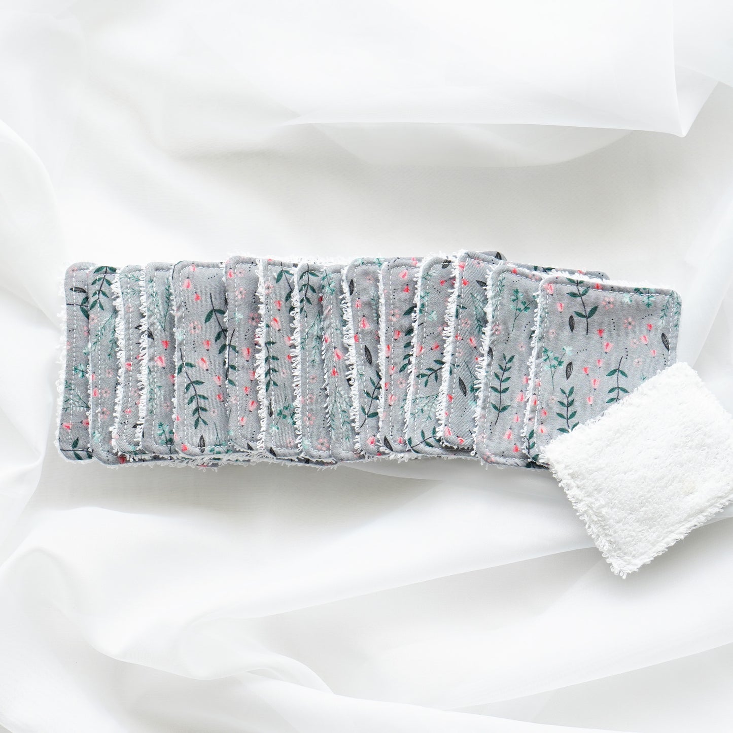 Reusable Cosmetic textile Pads Flora