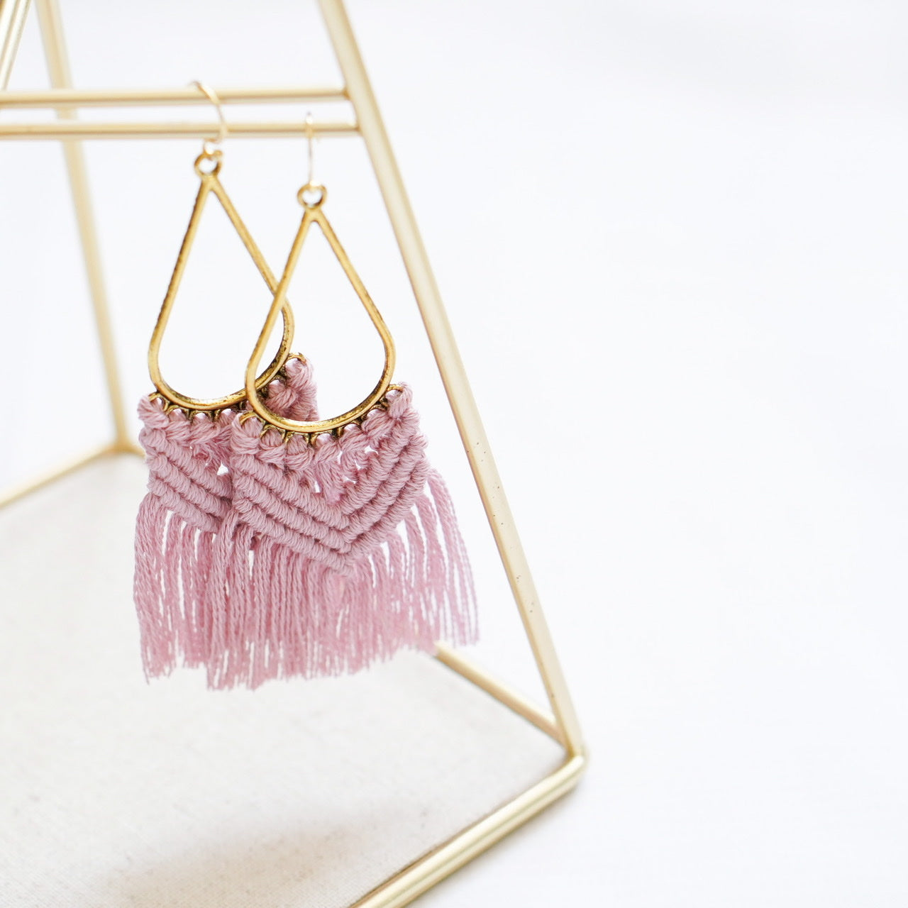 Handmade Macramé Drops- Lilac- Handgemacht- Makramee- Lilac