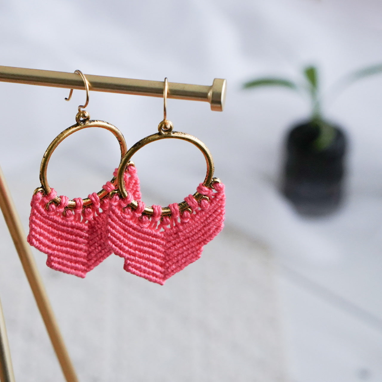 Micro-Macramé-Handmade-earrings-made-in-switzerland