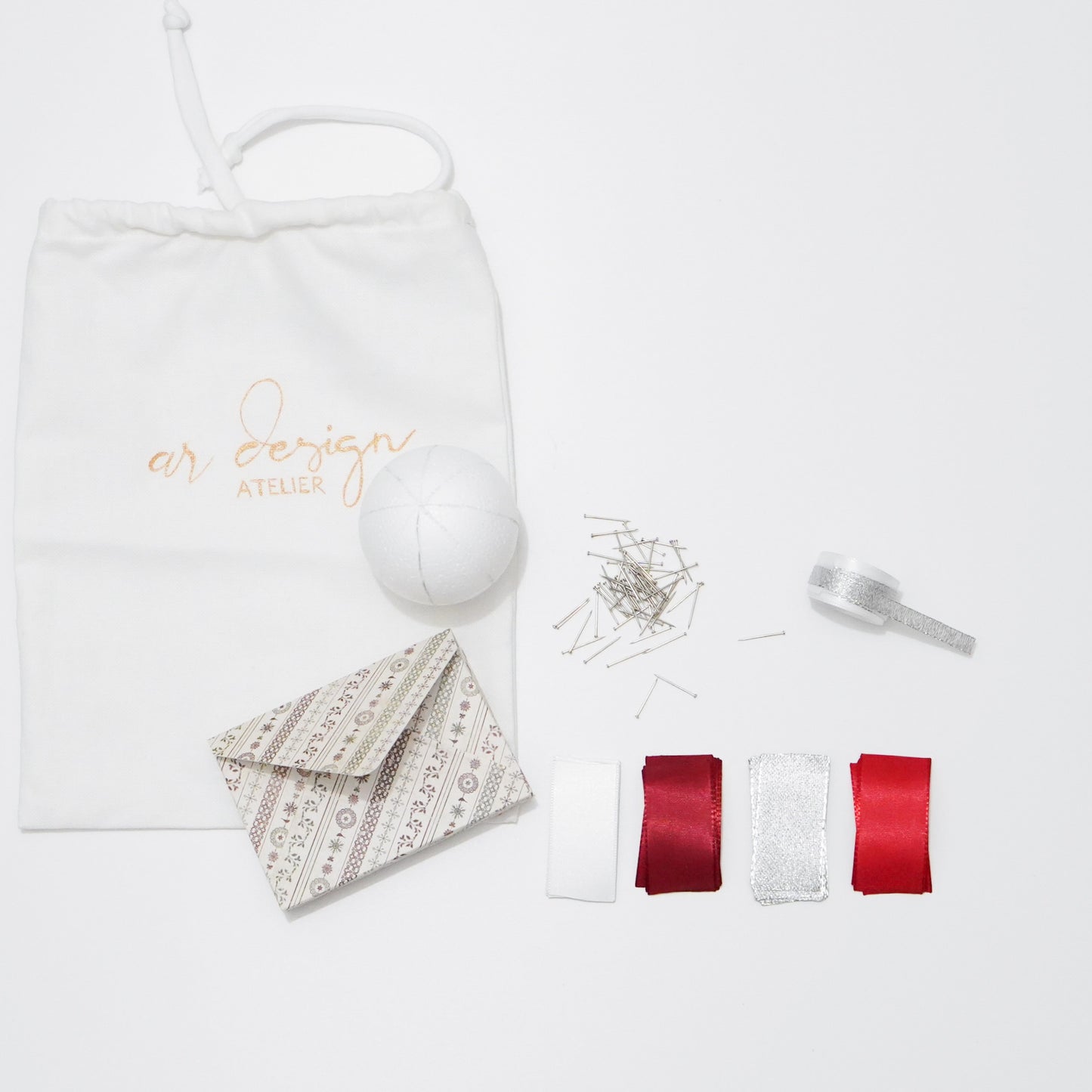 Creative Bag- No-sew Quilted Ornaments Silver