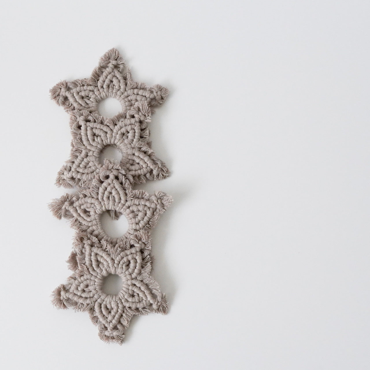 Macramé-Coaster-Decoration-handmade