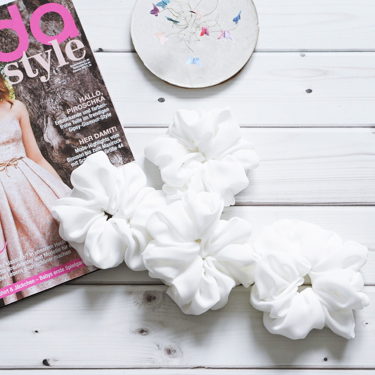 Scrunchies fluffy- White Chiffon