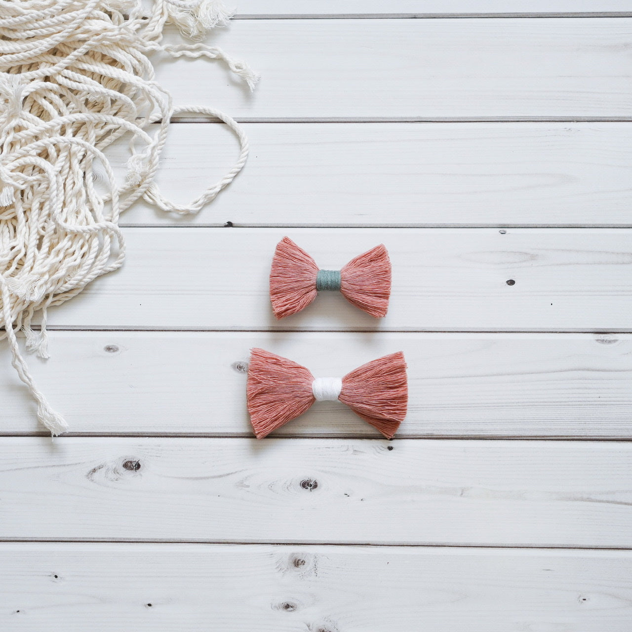 Handmade-Bow-Tie-Hair-Clip-Macramé-Upcycling