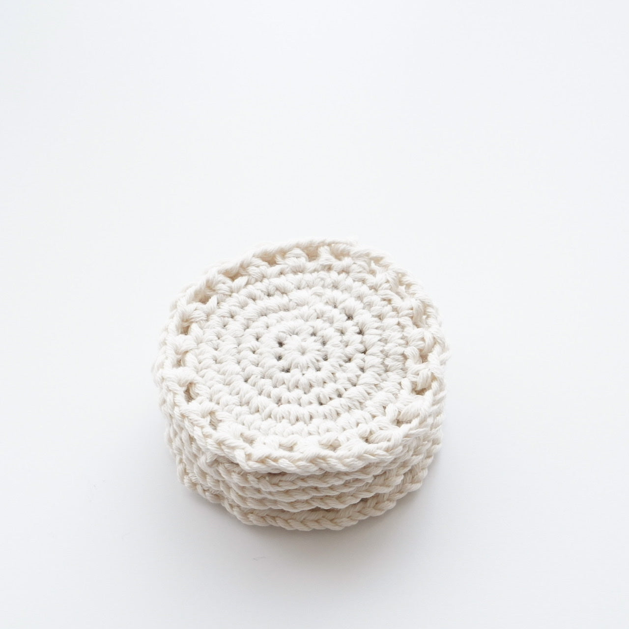 Hand-crafted-crochet-reusable-sustainable-zero-waste-cosmetic-pads