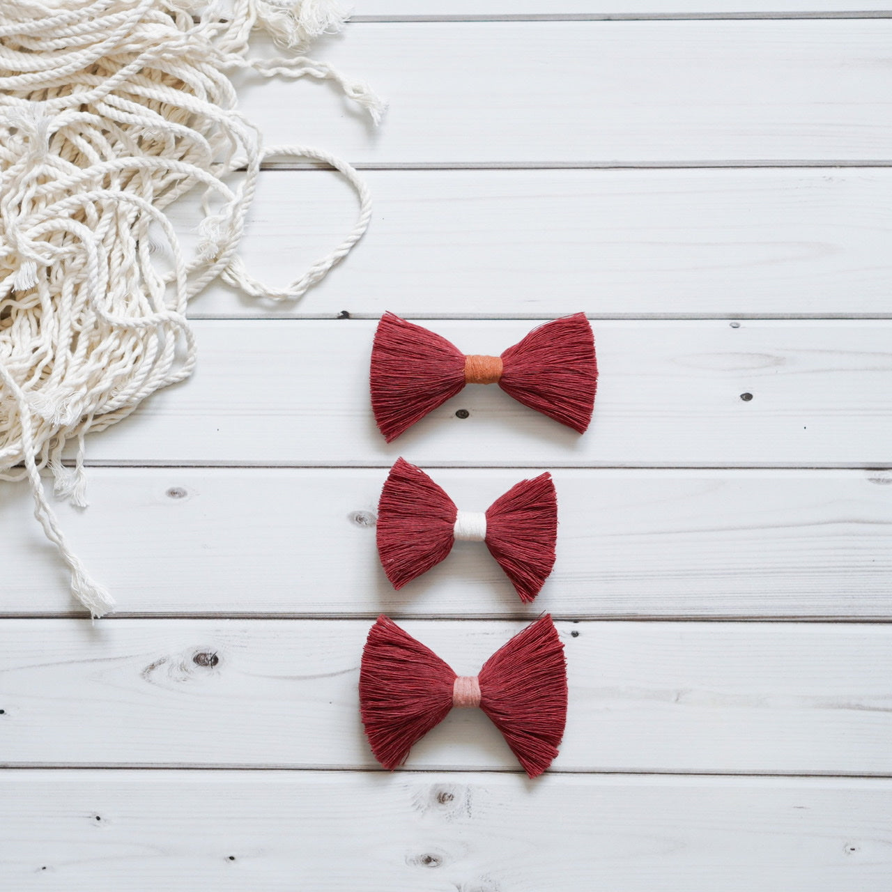 Handmade-Bow-Tie-Hair-Clip-Macramé-Upcycling