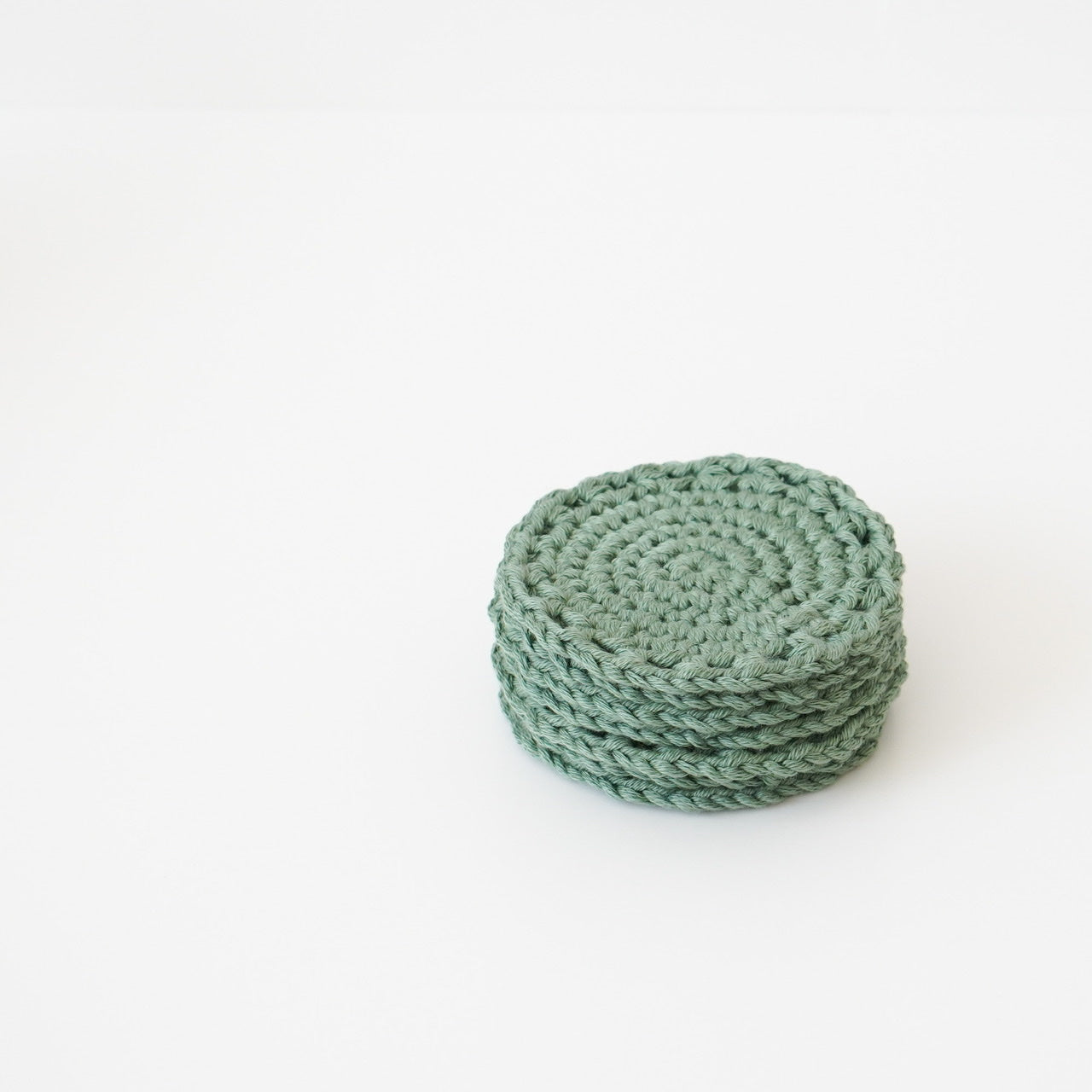 Hand-crafted-crochet-reusable-sustainable-zero-waste-cosmetic-pads