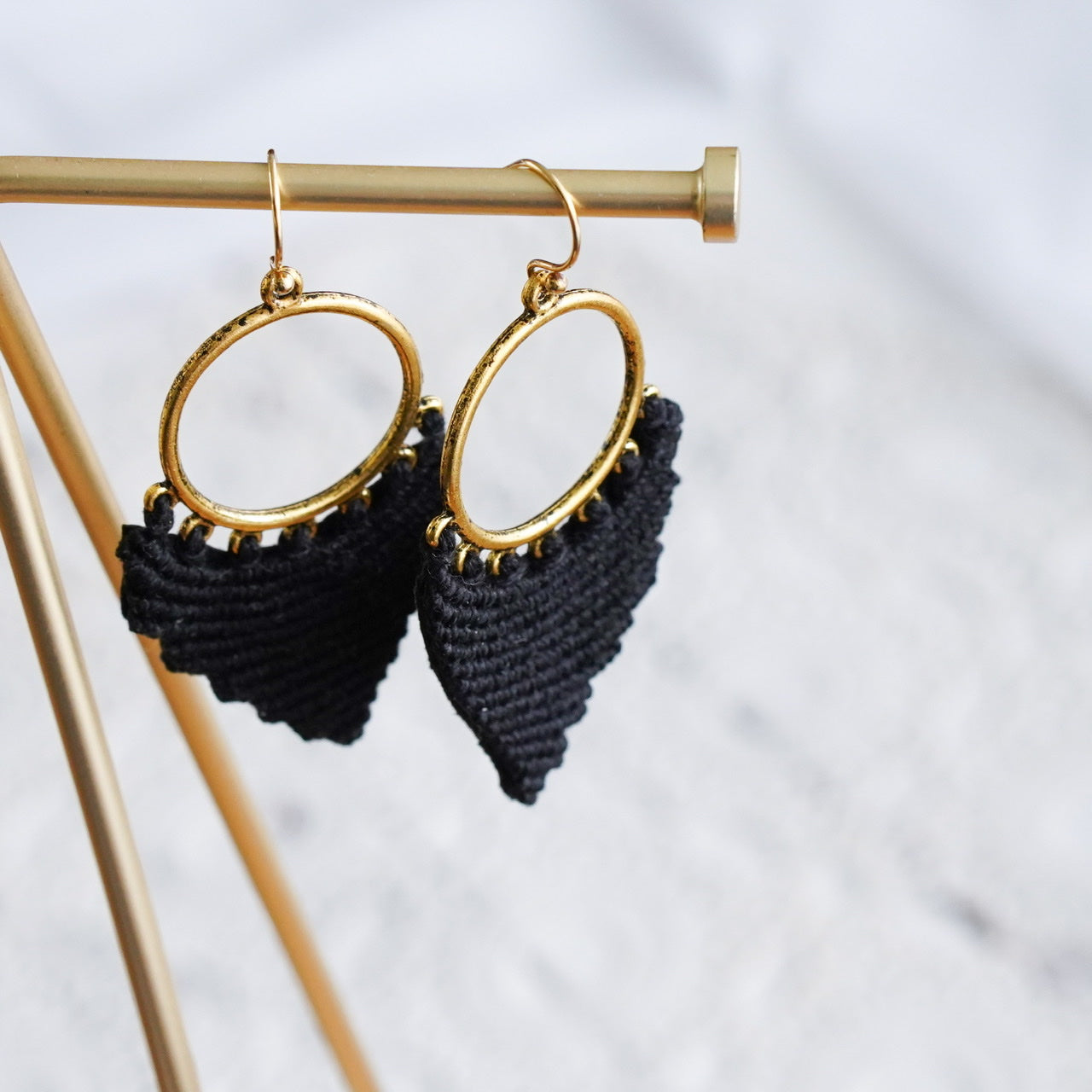 Micro-Macramé-Handmade-earrings-made-in-switzerland