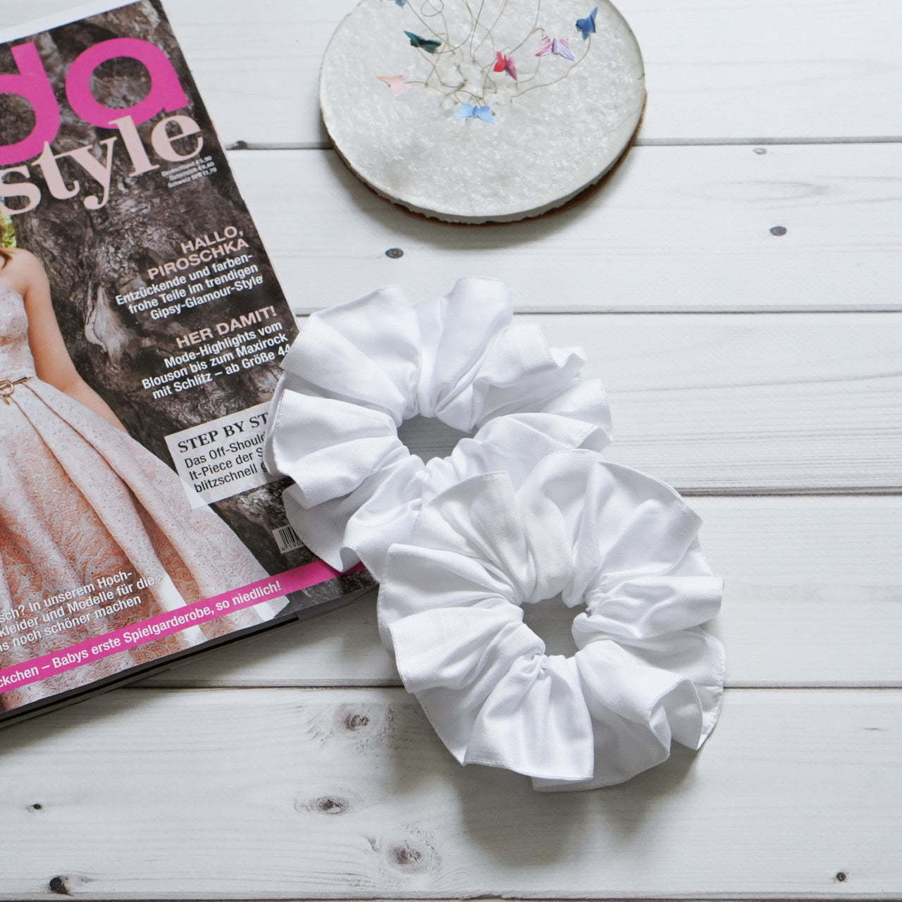 Scrunchies Majestic- Plain White