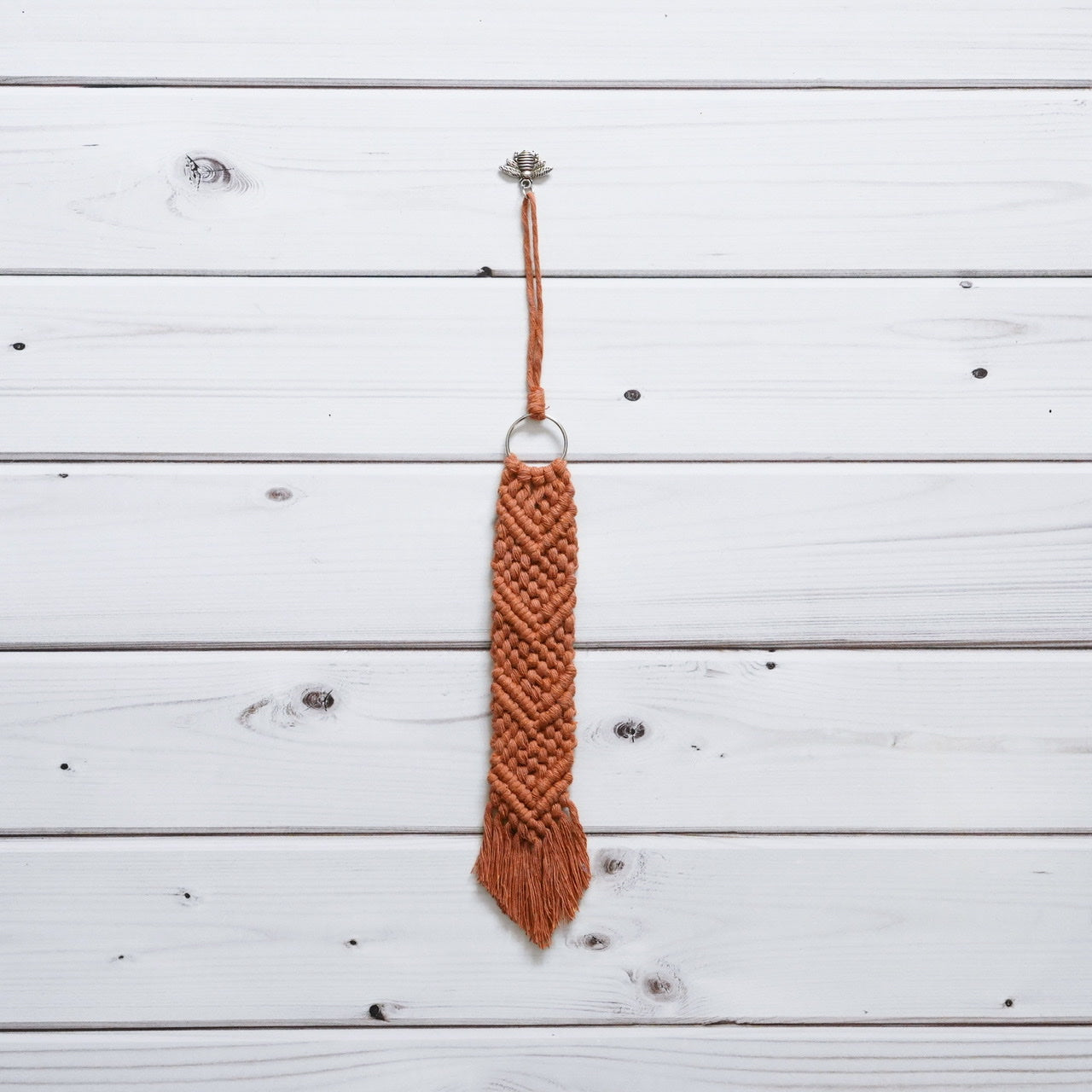 Handmade-Macramé-Bookmark-Handgemachte-Makramee-Lesezeichen
