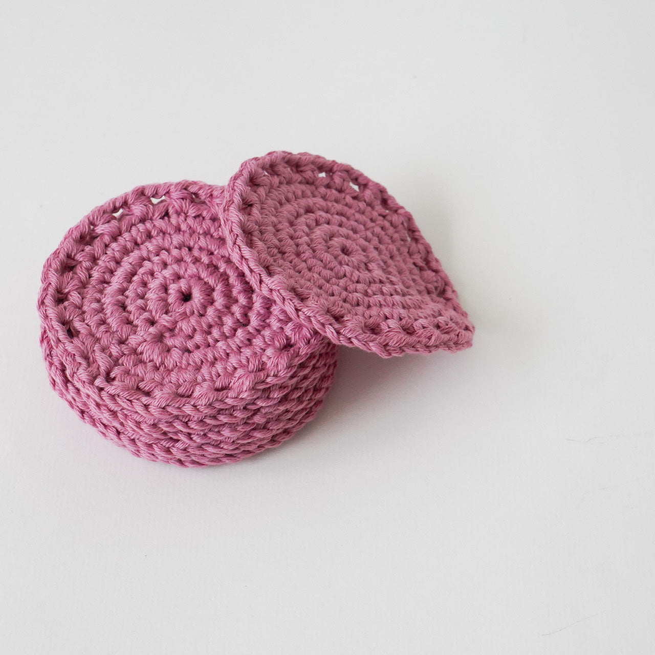 Hand-crafted-crochet-reusable-sustainable-zero-waste-cosmetic-pads