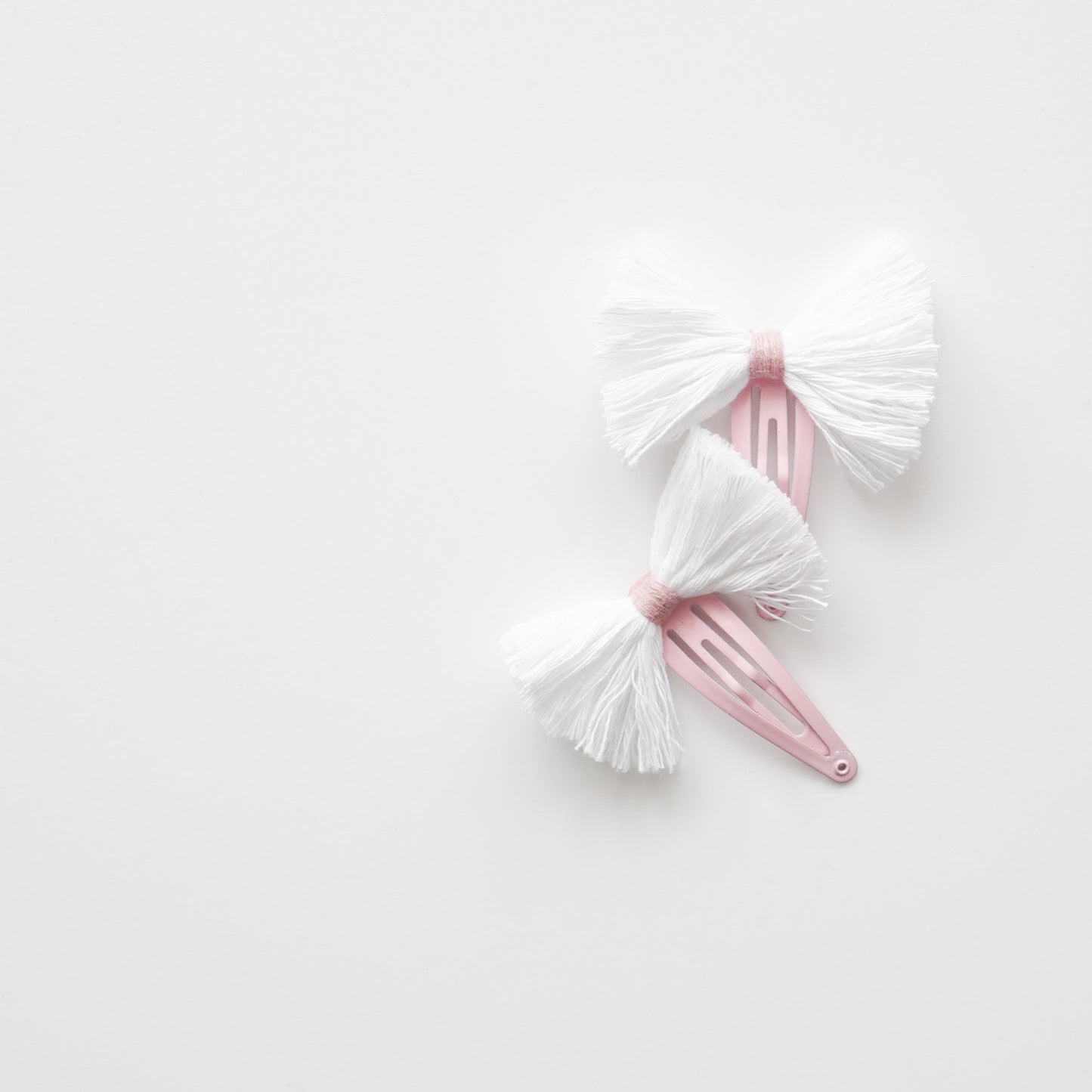 Upcycled Hair Clips fluffy- Bellis
