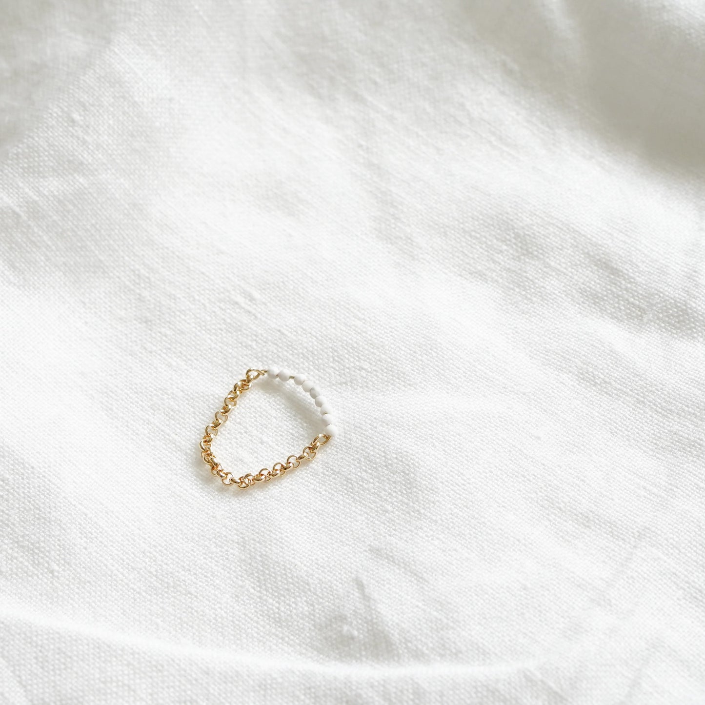 Gold Chain ring- Howlite