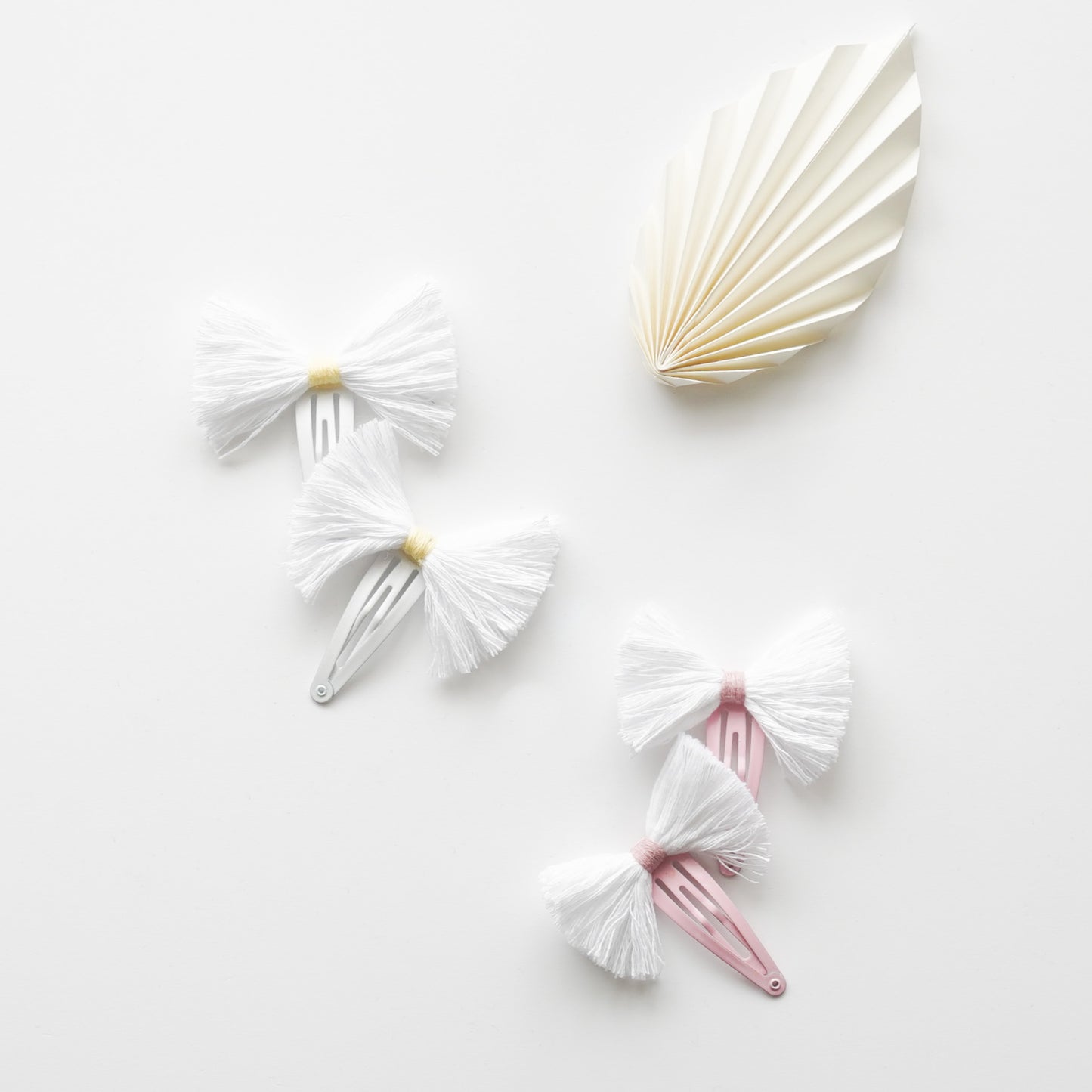 Upcycled Hair Clips fluffy- Bellis
