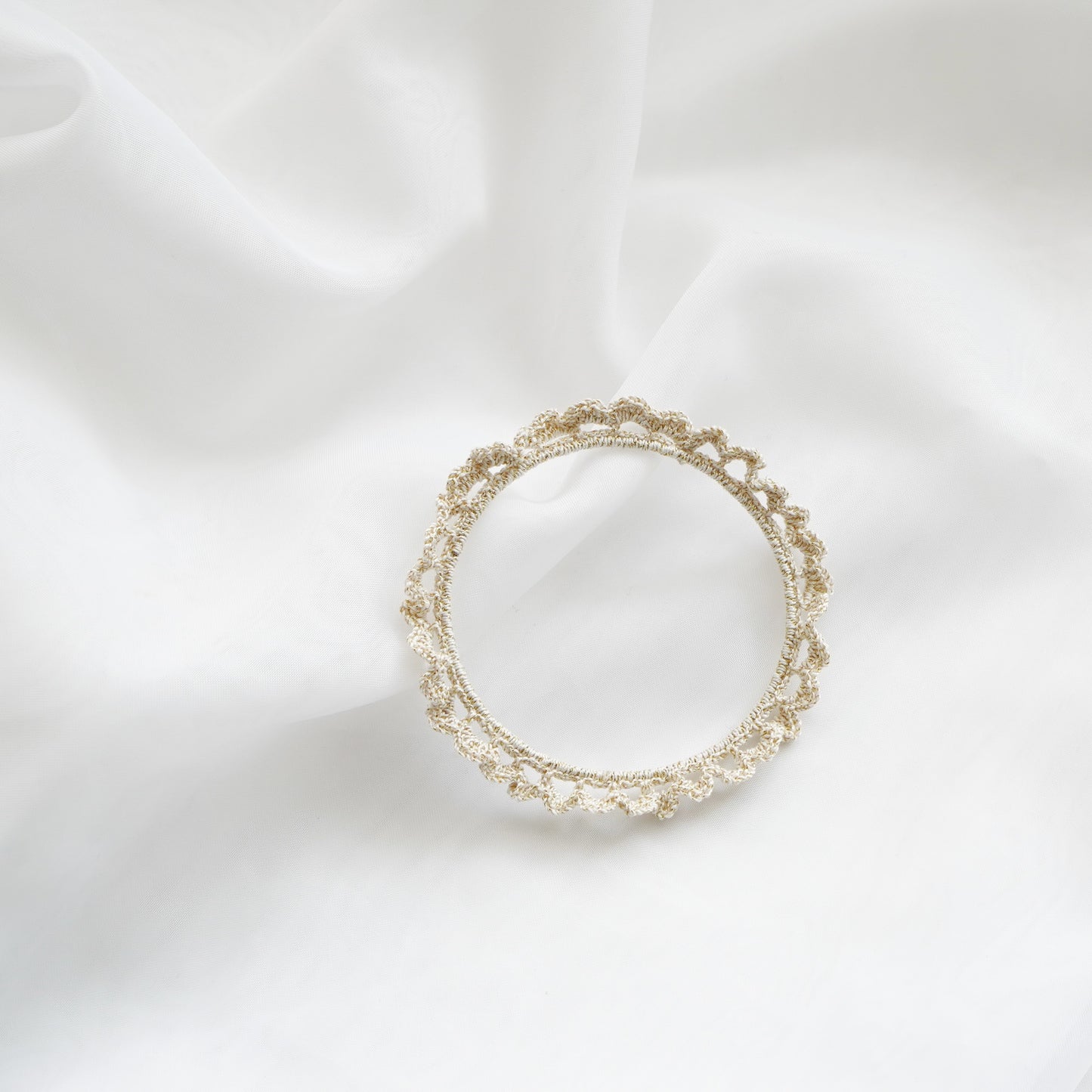 crochet-bracelets-handmade-switzerland-armband-schweiz-handgemacht-statement-bangles