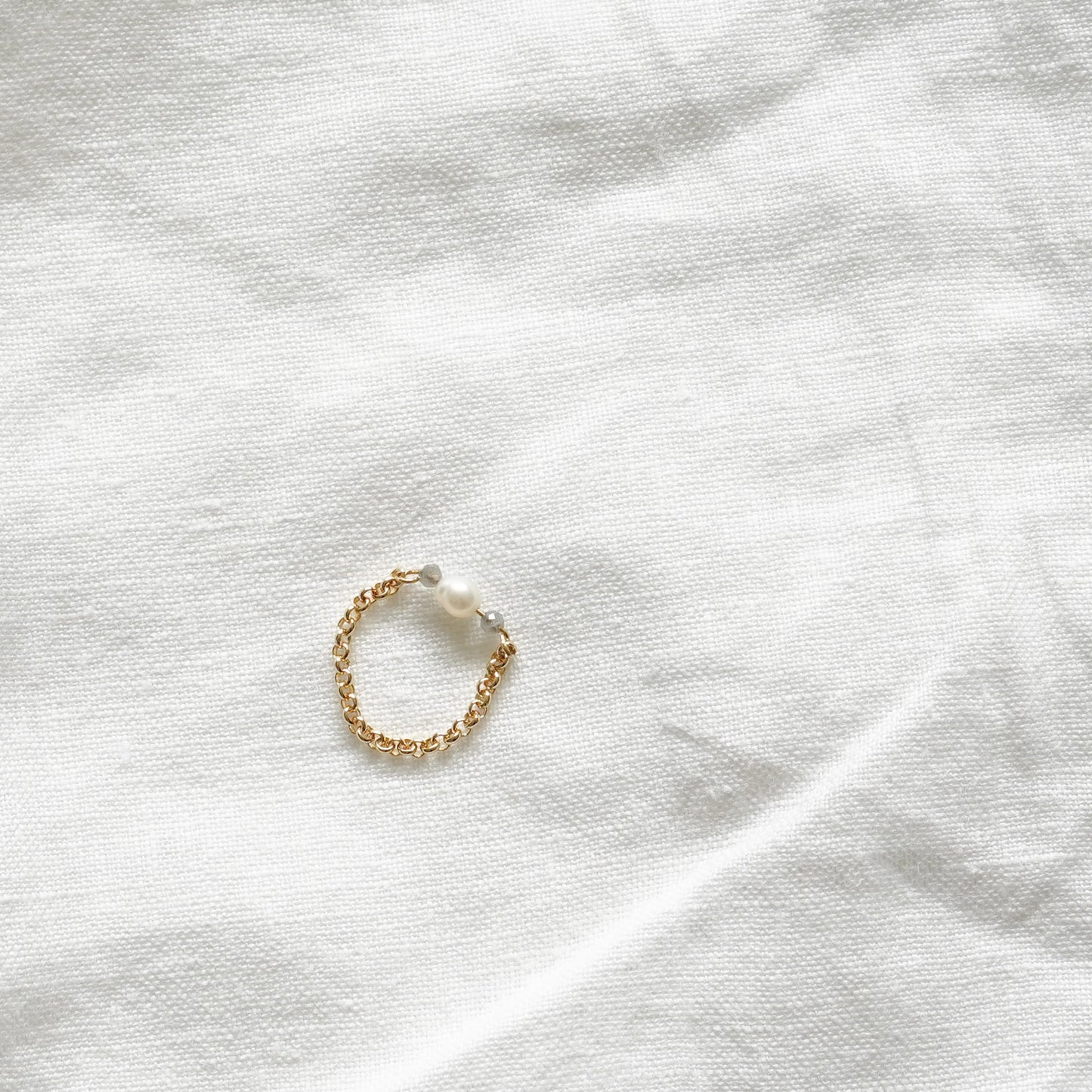 Gold Chain ring- Labradorite & Sweet Water Pearl