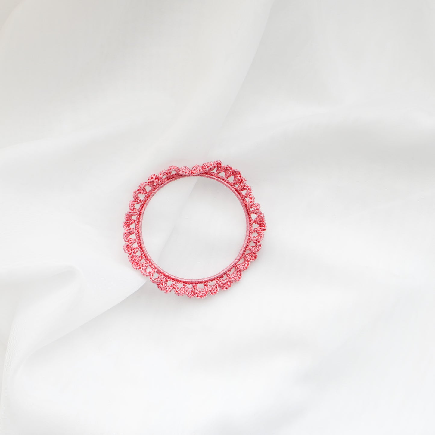 crochet-bracelets-handmade-switzerland-armband-schweiz-handgemacht-statement-bangles